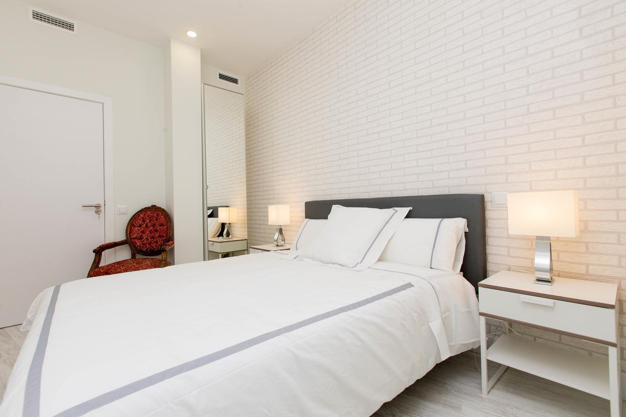 Bookinmadrid Com - Cascorro Sq 18 Pax Apartment Exterior photo
