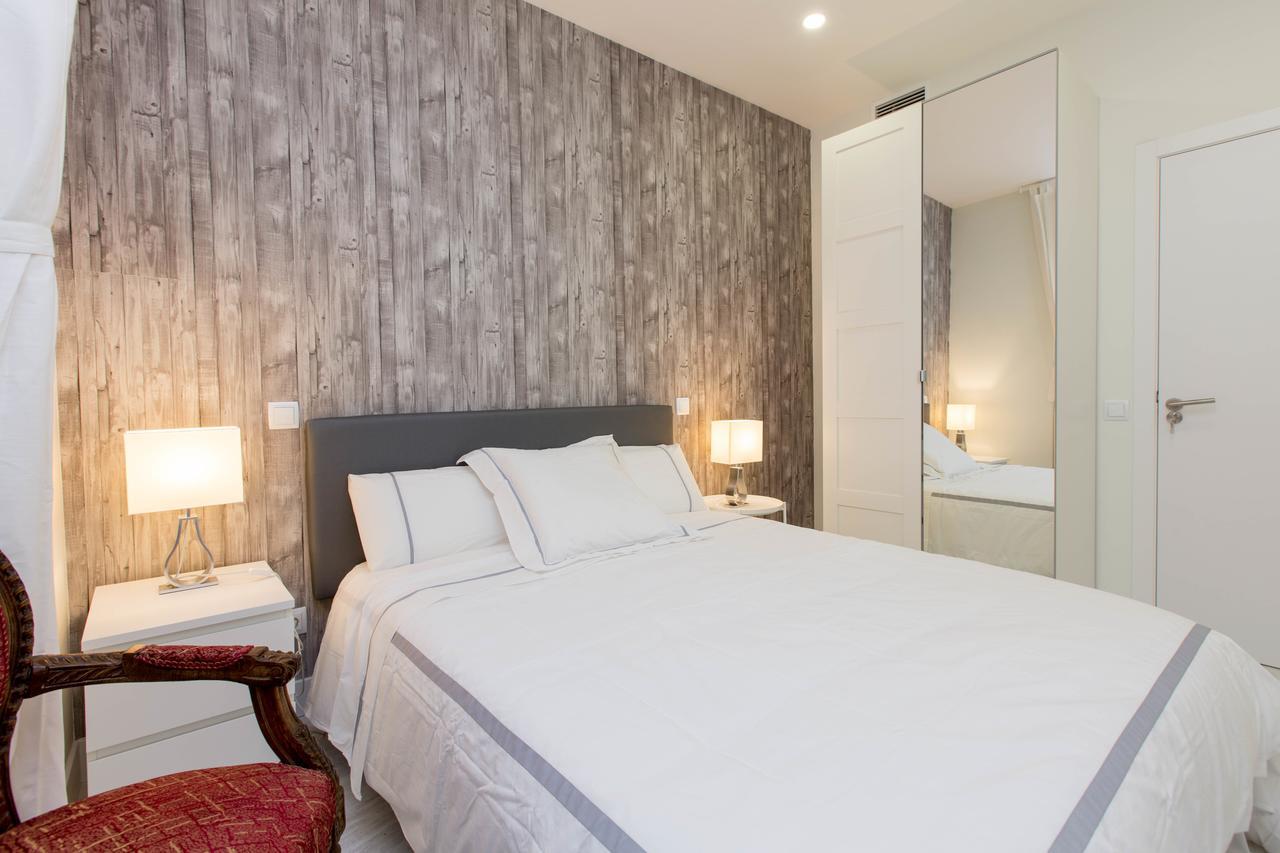 Bookinmadrid Com - Cascorro Sq 18 Pax Apartment Exterior photo