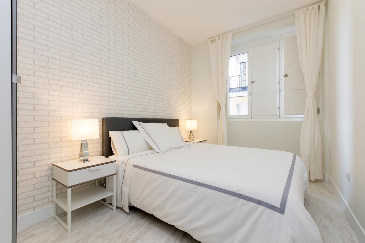 Bookinmadrid Com - Cascorro Sq 18 Pax Apartment Exterior photo