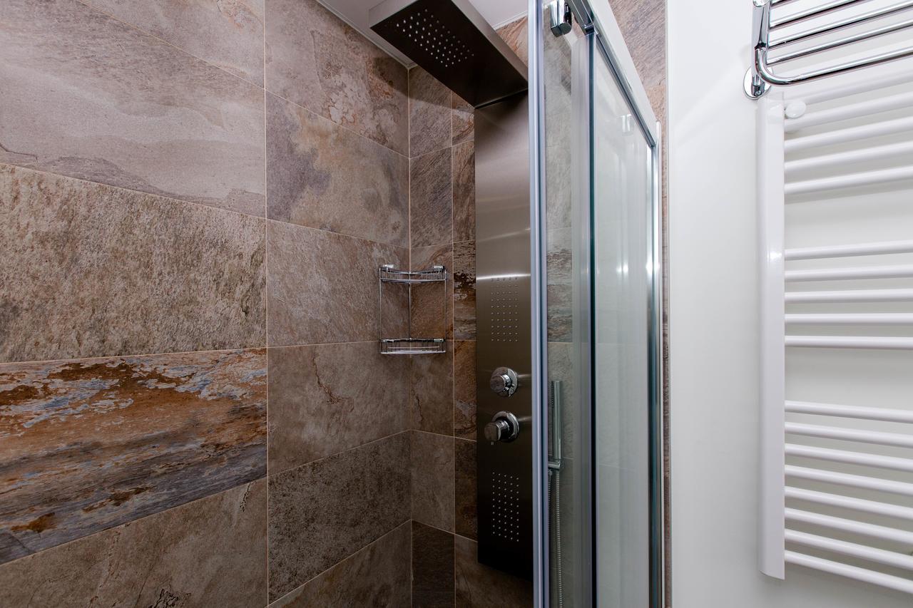 Bookinmadrid Com - Cascorro Sq 18 Pax Apartment Exterior photo
