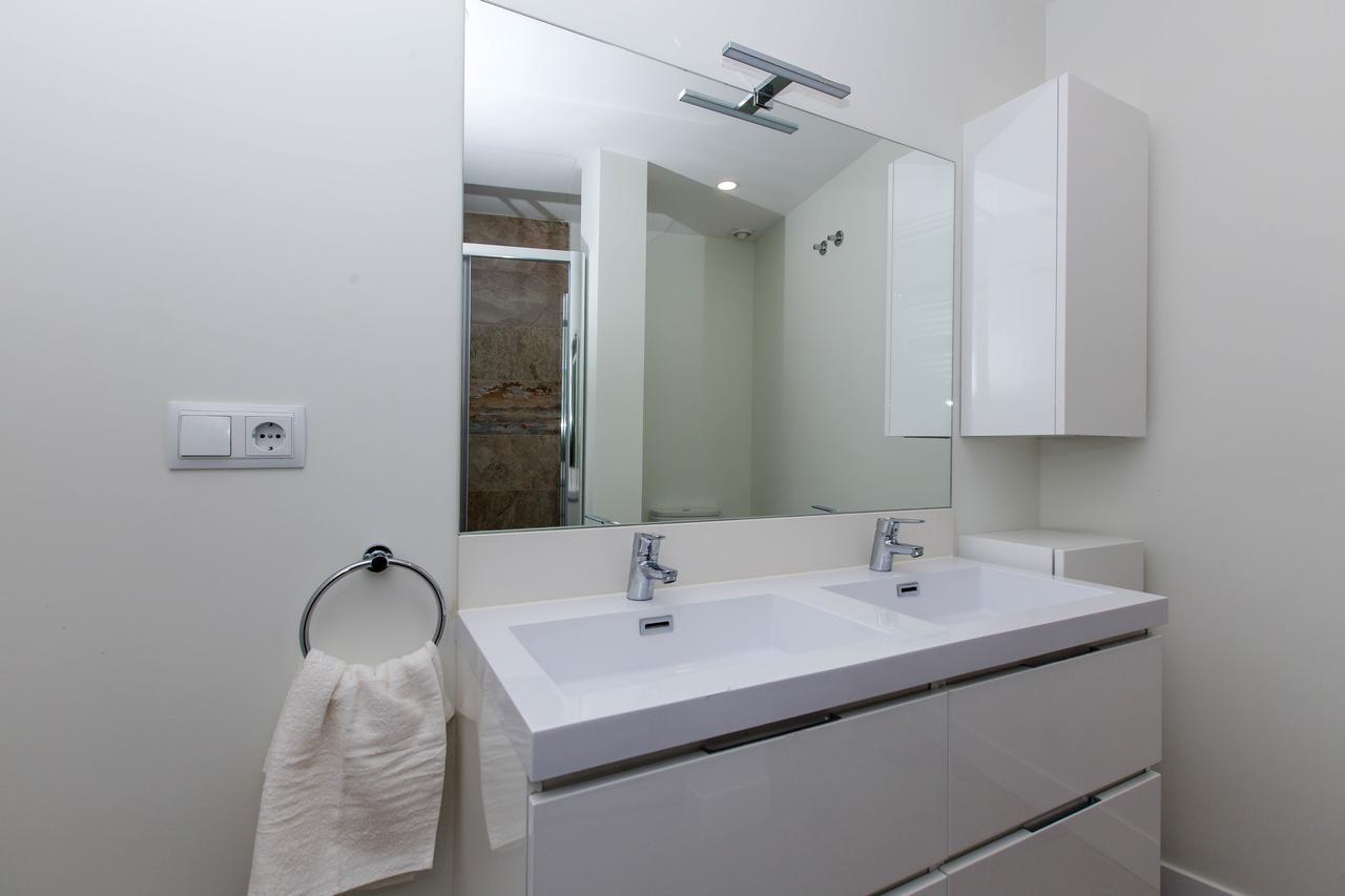 Bookinmadrid Com - Cascorro Sq 18 Pax Apartment Exterior photo