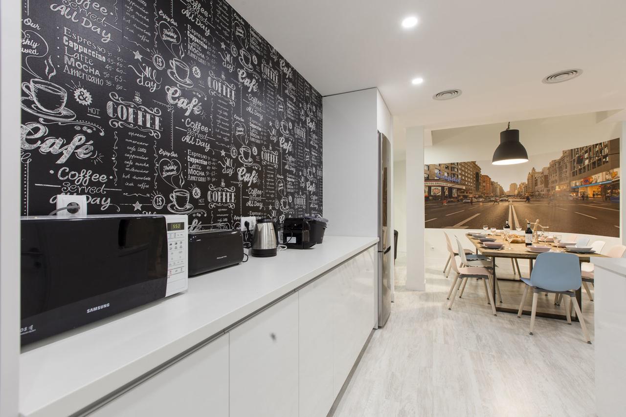 Bookinmadrid Com - Cascorro Sq 18 Pax Apartment Exterior photo